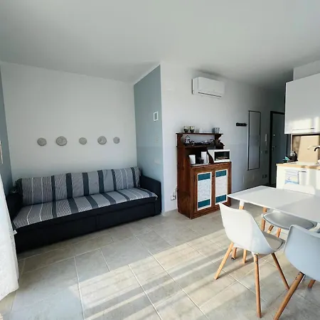 شقة Ondalunga - Bilocale Con Terrazza Vista Mare ديانو كاستيلو
