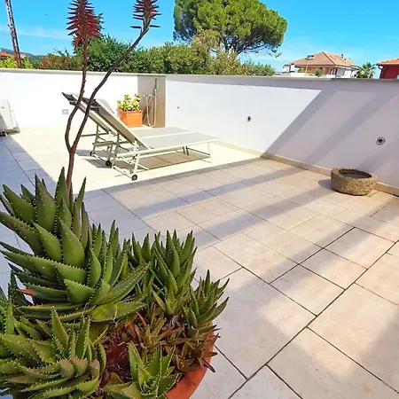 شقة Ondalunga - Bilocale Con Terrazza Vista Mare