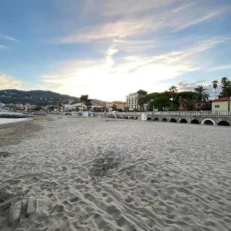 Ondalunga - Bilocale Con Terrazza Vista Mare شقة ديانو كاستيلو